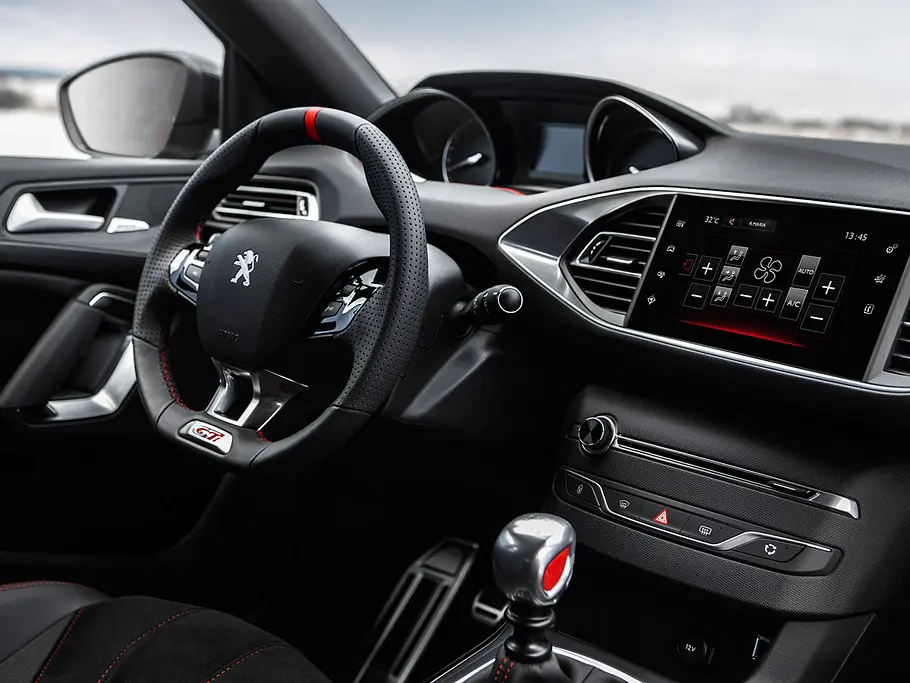 Peugeot 308 GTi by Peugeot Sport