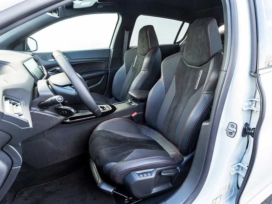Peugeot 308 GTI by peugeot sport