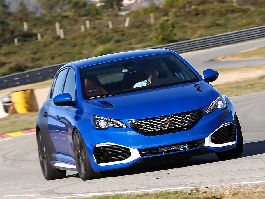 Peugeot 308 R Hybrid Fahrbericht