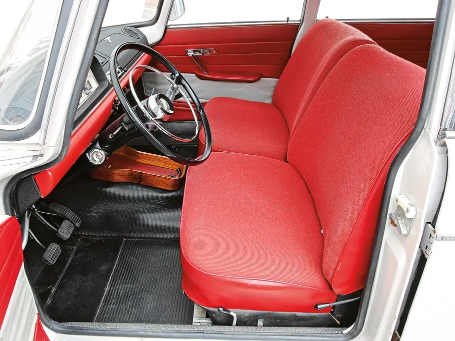 Fahrbericht: Peugeot 404 Familiale Peugeot 404 Familiale Kaufberatung Fahrbericht Bilder technische Daten Sitze