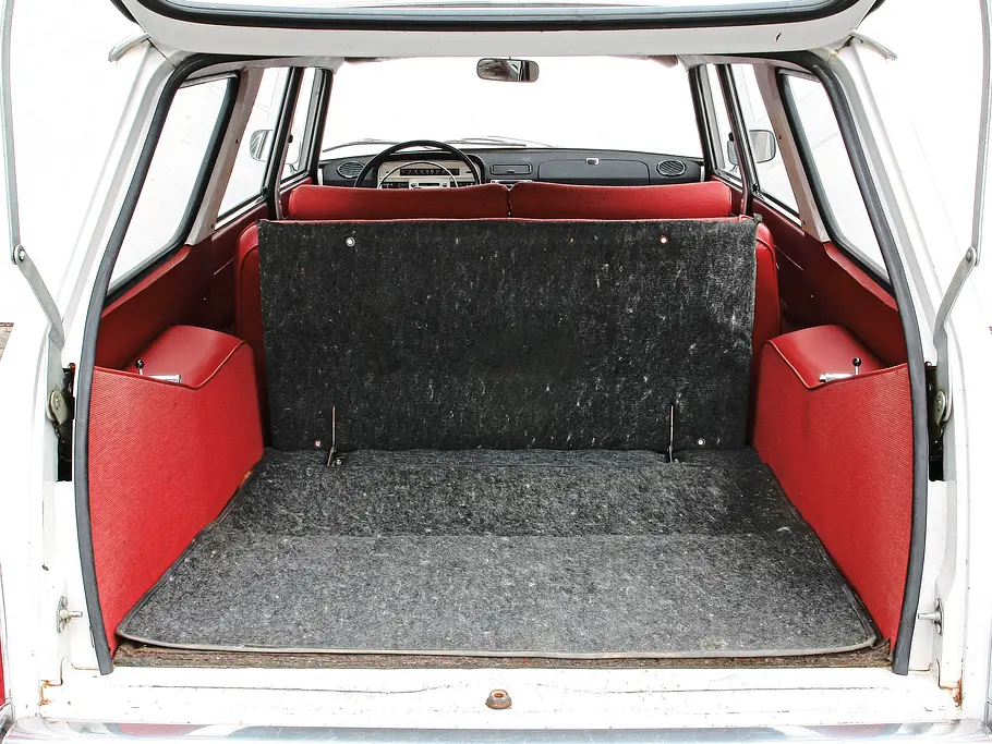 Fahrbericht: Peugeot 404 Familiale Peugeot 404 Familiale Kaufberatung Fahrbericht Bilder technische Daten Laderaum