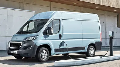 Peugeot e-Boxer (2021) - Foto: Peugeot