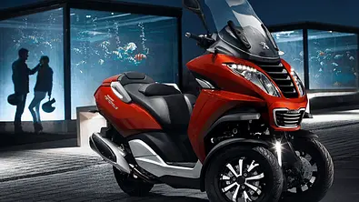 Peugeot Metropolis 400 Dreirad Scooter Roller 2013 Führerschein Klasse B