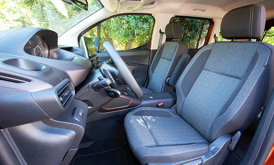 Peugeot Rifter (2018) Peugeot Rifter (2018)