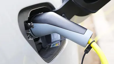 Plug-in-Hybride: Studie zur Klimabilanz - Foto: Imago