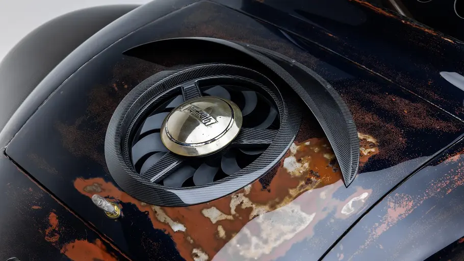 Plymouth GT1 von Ruffian Cars Ventilator im Heck des Plymouth GT1 von Ruffian Cars, fotografiert von schräg hinten.