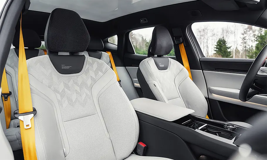 Polestar 3 Prototyp (2024); Vordersitze