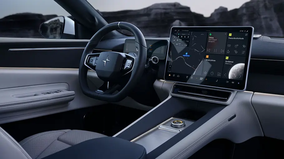 Cockpit des Polestar 4 SUV.