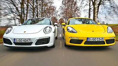 Porsche 911 Carrera vs Porsche 718 Cayman S - Foto: Daniela Loof
