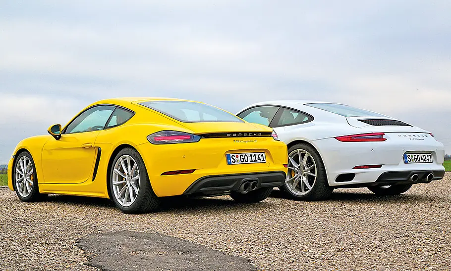 Porsche 911 Carrera vs Porsche 718 Cayman S