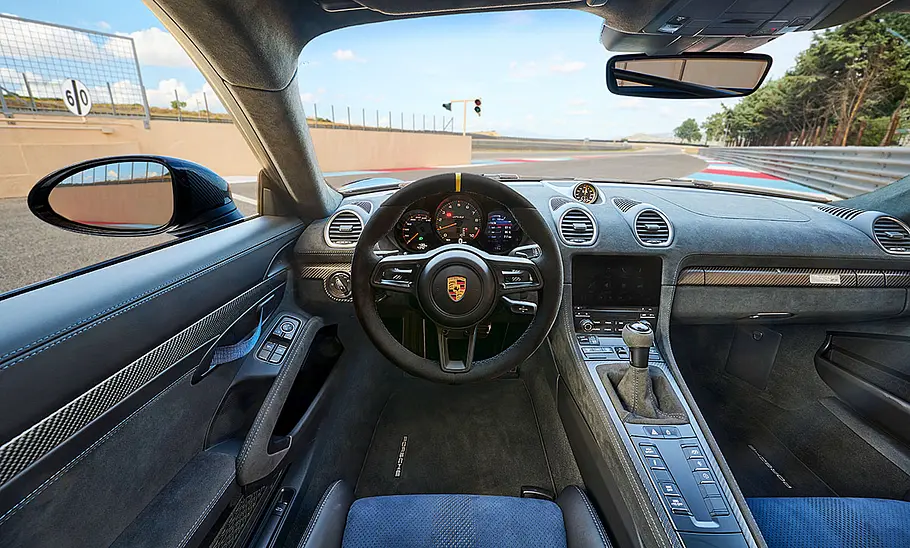 Porsche 718 Cayman GT4 RS (2021)