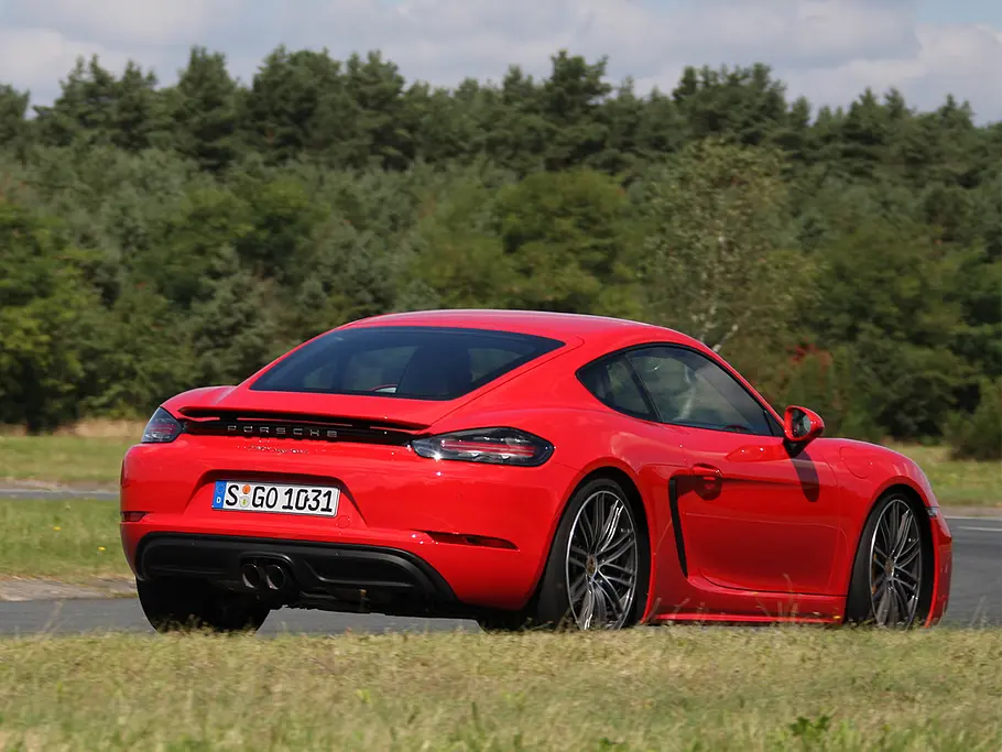 Porsche 718 Cayman (2016) Porsche 718 Cayman (2016)