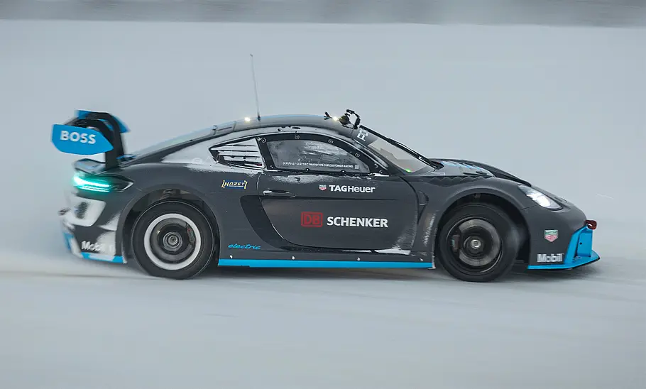 Porsche 718 GT4 ePerformance