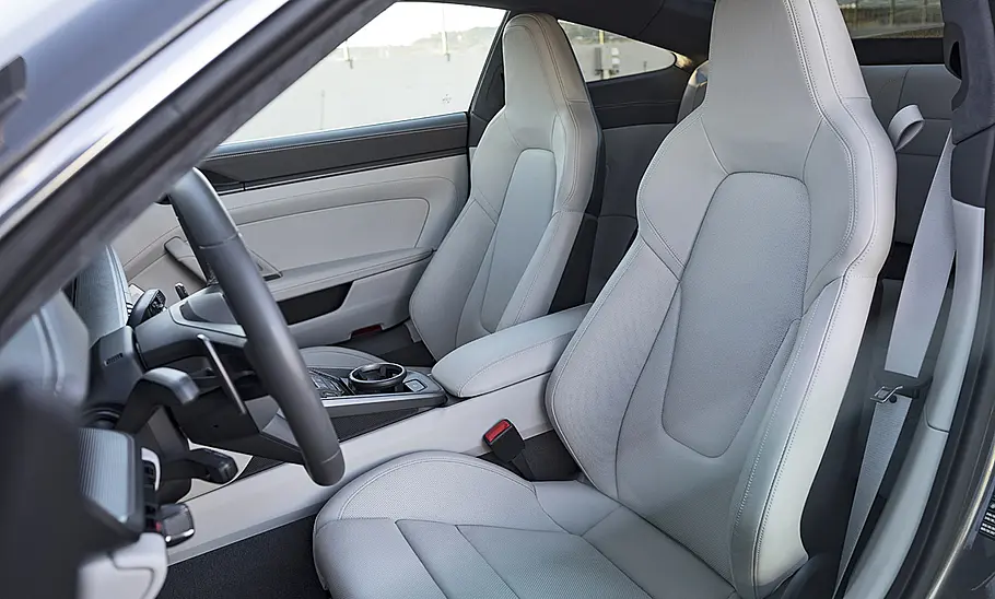 Porsche 911 Carrera S (2019)