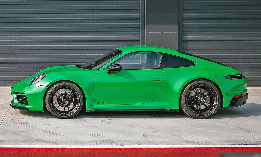 Porsche 911 Carrera GTS (2021)