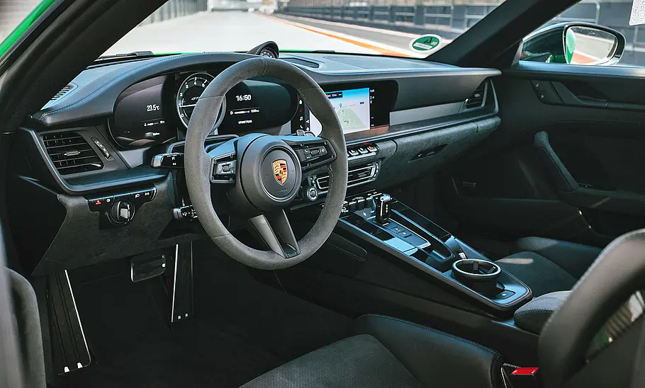 Porsche 911 Carrera GTS (2021)
