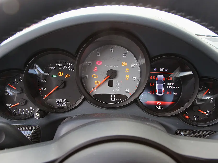 Porsche 911 Carrera S (2016) Porsche 911 Carrera S (2016)