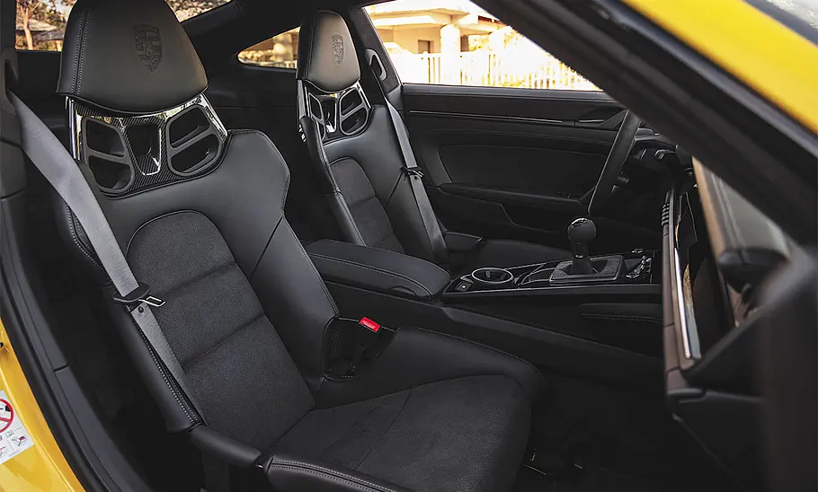 Porsche 911 Carrera T (2022) Porsche 911 Carrera T (2022)