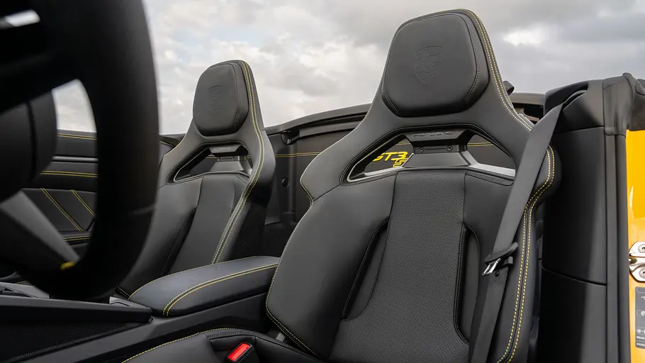 Porsche 911 GT3 S/C Die vorderen Sitze des Porsche 911 GT3 S/C.