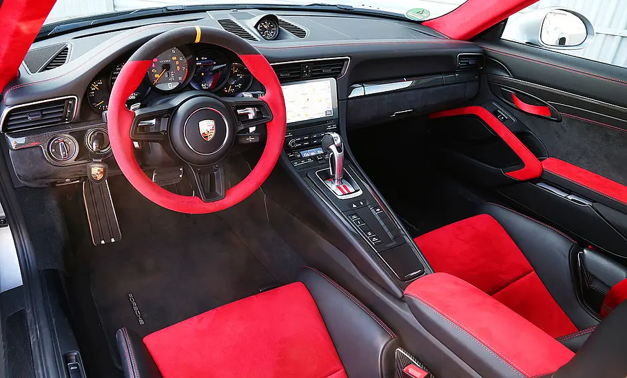 Porsche 911 GT2 RS