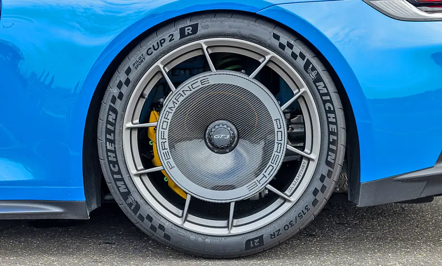 Porsche 911 GT3 MR