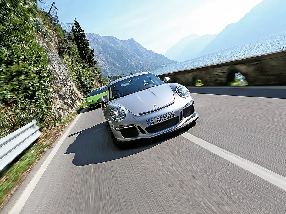 porsche 911 gt3 rs lamborghini huracan vergleich gardasee supersportwagen
