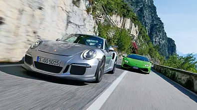 porsche 911 gt3 rs lamborghini huracan vergleich gardasee supersportwagen - Foto: Daniela Loof