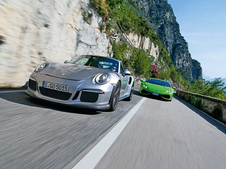 porsche 911 gt3 rs lamborghini huracan vergleich gardasee supersportwagen