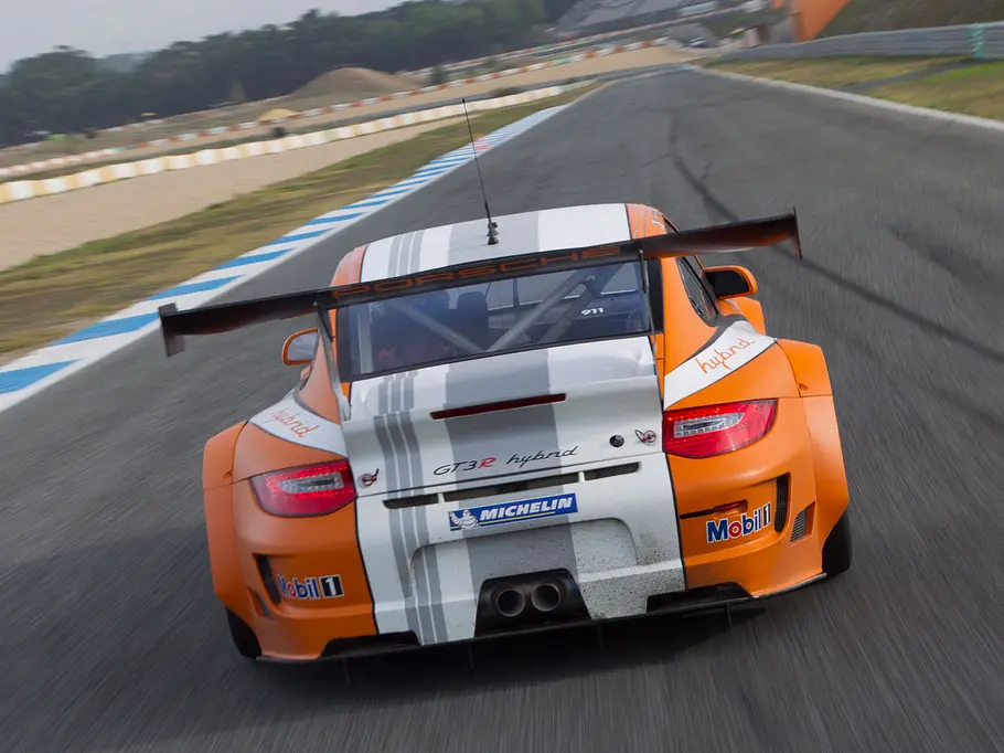 Porsche 911 GT3 R Hybrid 2.0 im Tracktest - Allradgetriebenen GT-Sportwagen