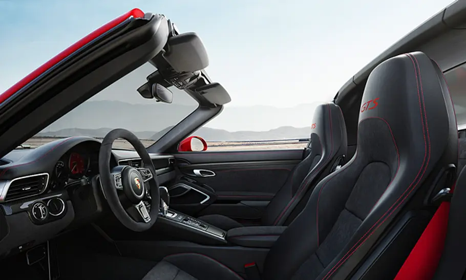 Porsche 911 GTS Porsche 911 GTS (2017)