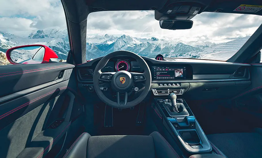 Porsche 911 GTS (2021)