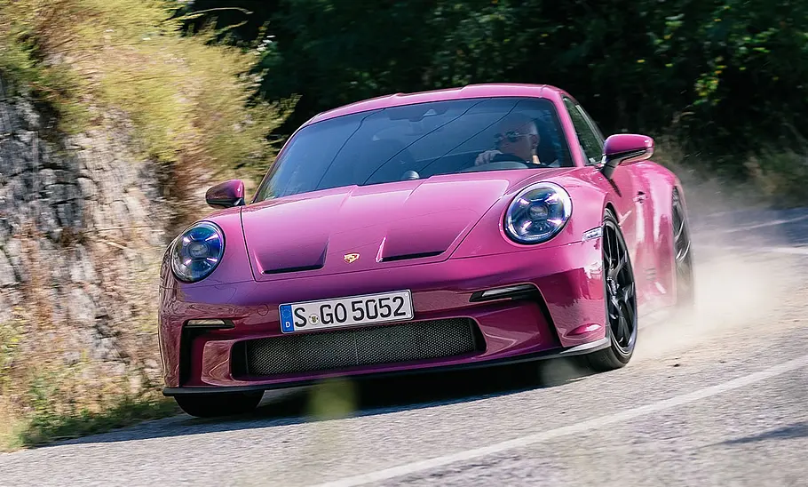 Porsche 911 S/T (2023)