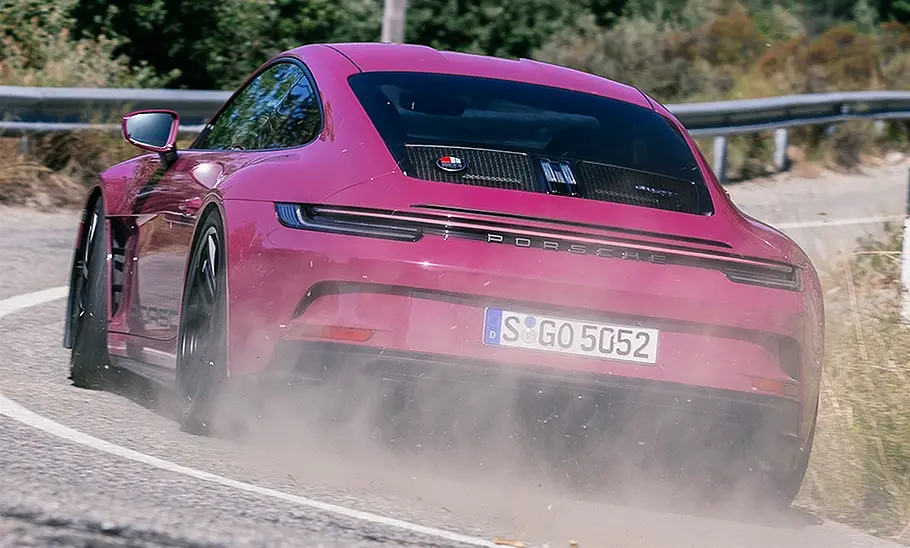 Porsche 911 S/T (2023)