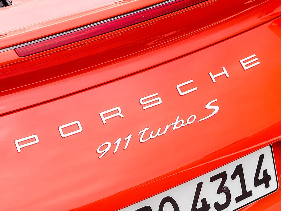 Porsche 911 Turbo 2016