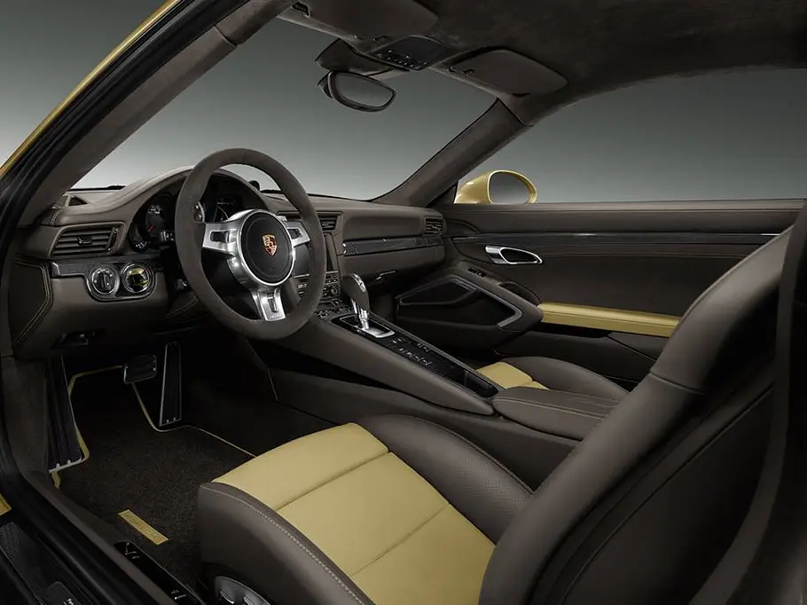Porsche 911 Turbo Sondermodell Porsche Exclusive Lime Gold Metallic Bilder Innenraum