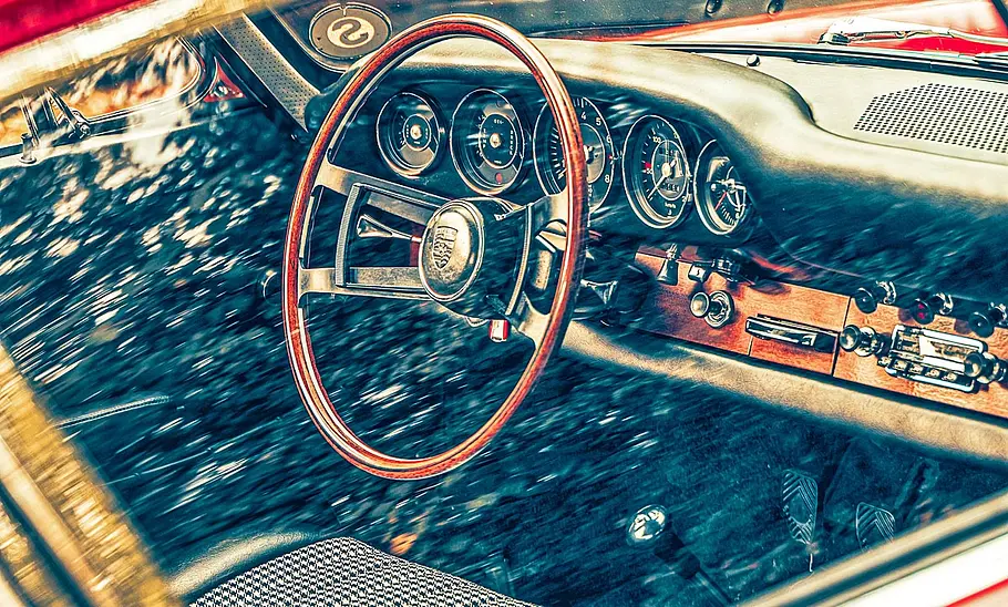 Das Cockpit des Porsche 901