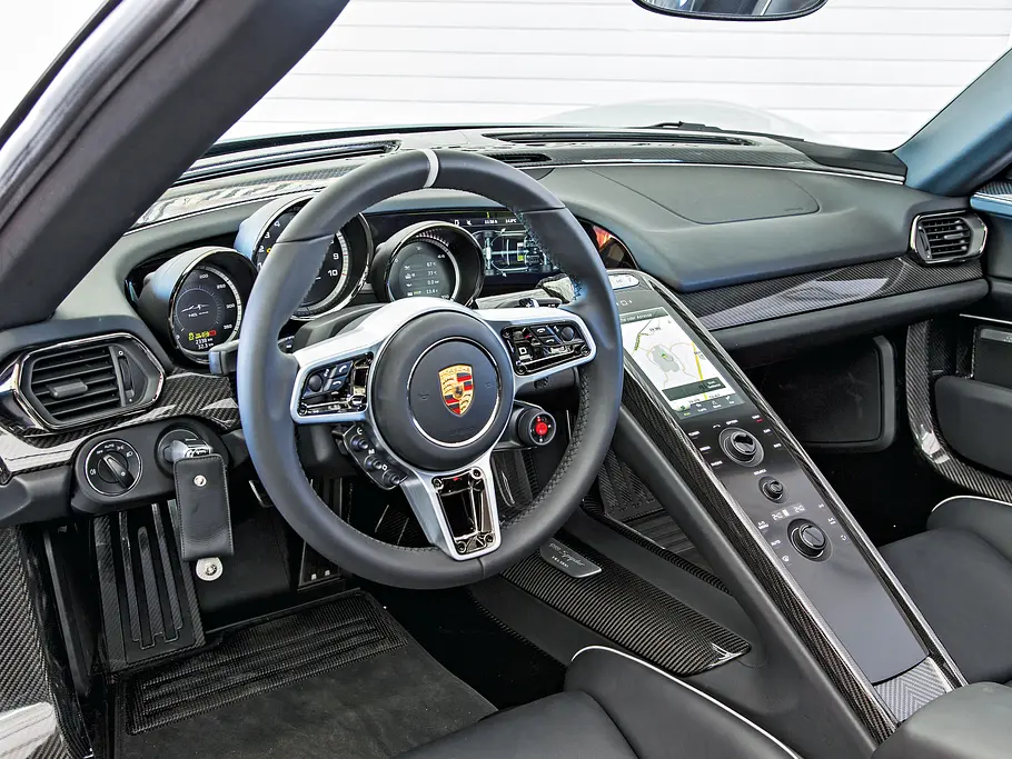 Exklusiv: Porsche 918 Spyder Porsche 918 Spyder Fahrbericht Exklusiv Bilder technische Daten Cockpit