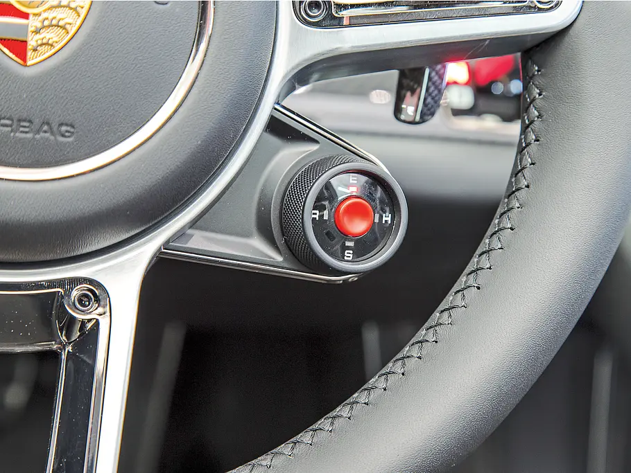 Exklusiv: Porsche 918 Spyder Porsche 918 Spyder Fahrbericht Exklusiv Bilder technische Daten Regler