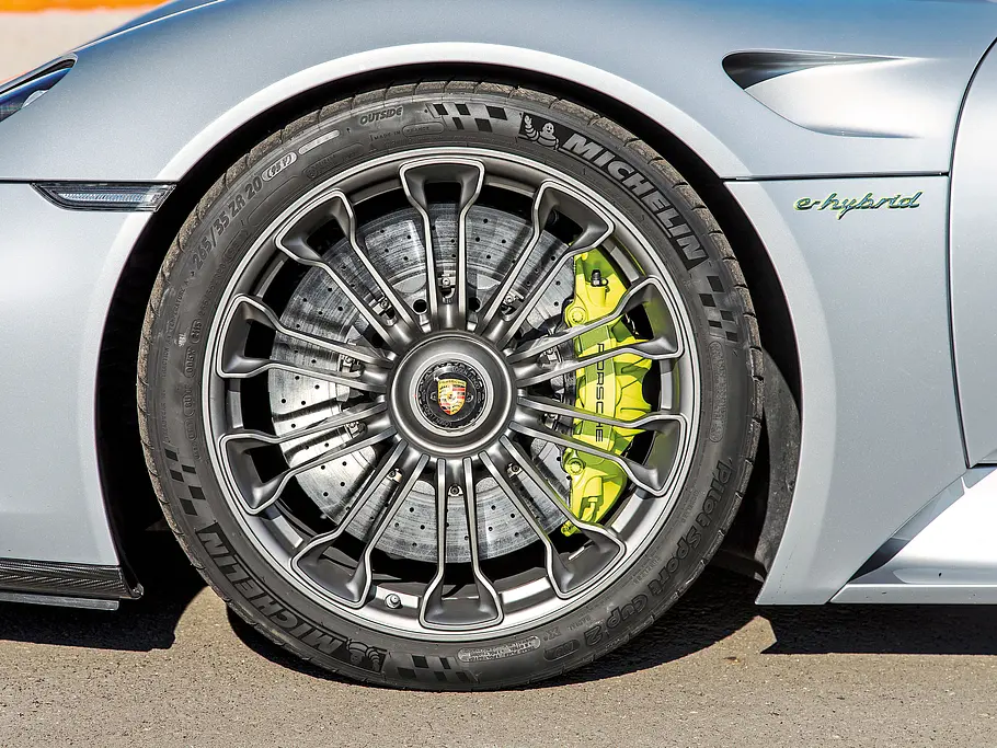 Exklusiv: Porsche 918 Spyder Porsche 918 Spyder Fahrbericht Exklusiv Bilder technische Daten Räder