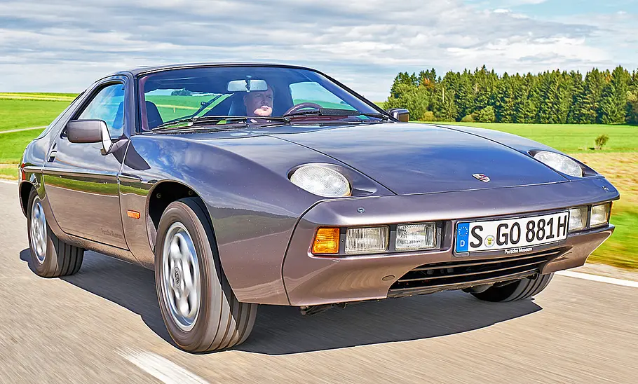 Porsche 928: Classic Cars
