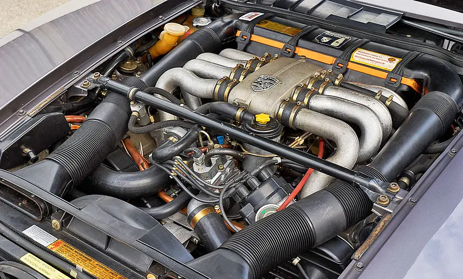 Porsche 928: Classic Cars