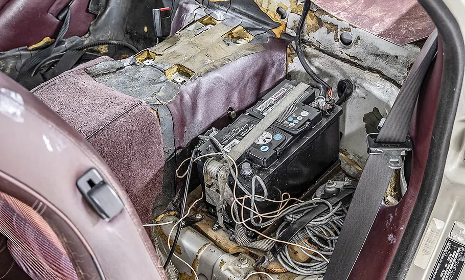 Porsche 928 Geräuschmessfahrzeug Rückbank