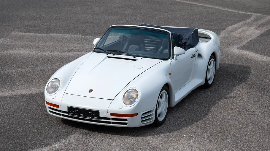 Der Porsche 959 Speedster statisch von oben fotografiert.