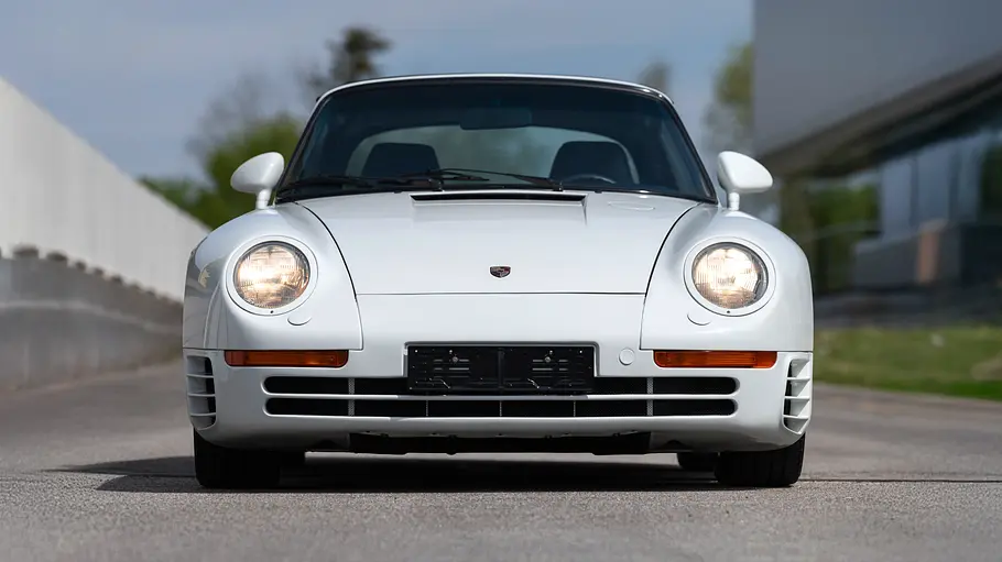 Porsche 959 Speedster statisch von vorne fotografiert