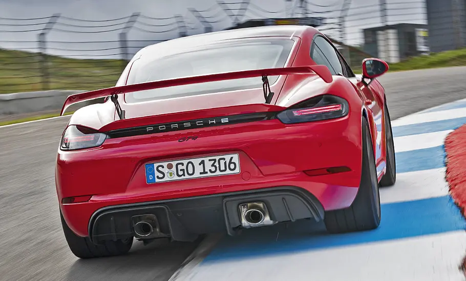 Porsche 718 Cayman GT4