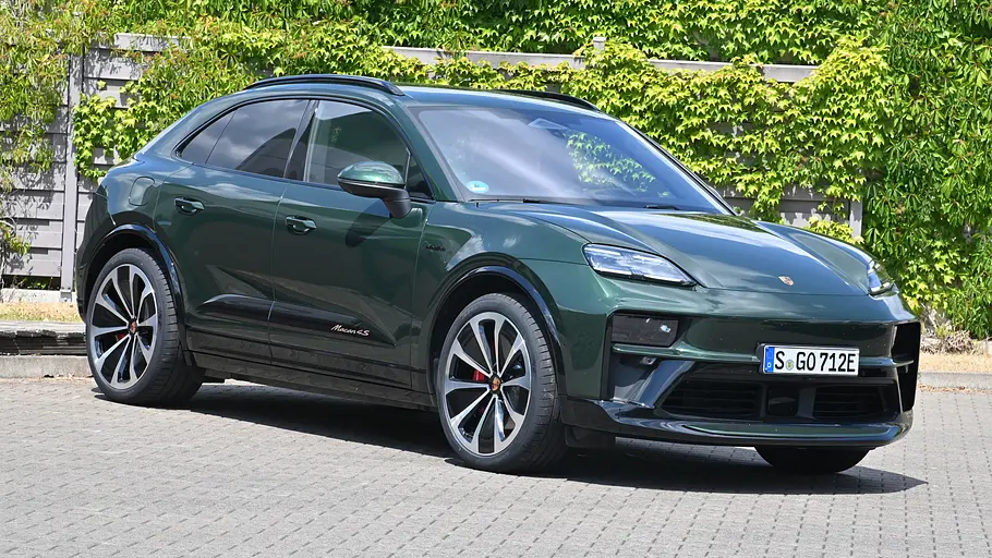 Porsche Macan 4S Porsche Macan 4S von vorne links.