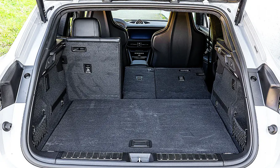 Der Kofferraum des Porsche Macan Turbo.