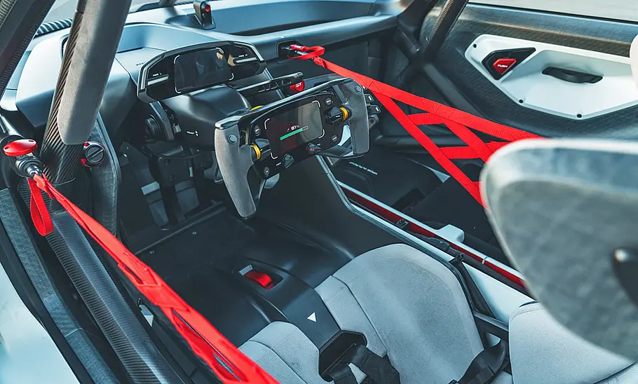 Porsche Mission R (2021)