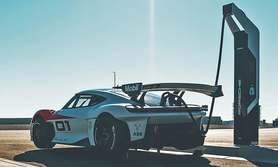 Porsche Mission R (2021)