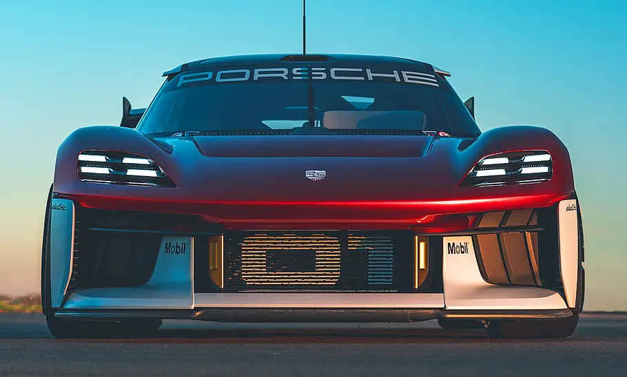 Porsche Mission R (2021)